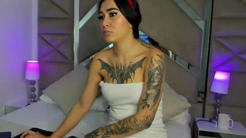 Snapshot of miasr_ chatting on November 12, 2025, 3:56 pm miasr_ online show from November 12, 2025, 3:56 pm