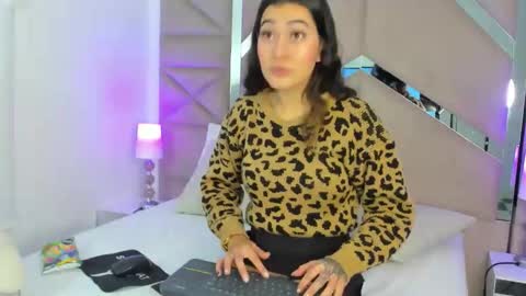 Snapshot of miasr_ chatting on November 18, 2025, 4:55 pm miasr_ online show from November 18, 2025, 4:55 pm