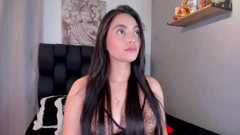 Snapshot of miavelvet1 chatting on October 3, 2025, 2:41 am miavelvet1 online show from October 3, 2025, 2:41 am