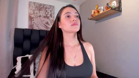 Snapshot of miavelvet1 chatting on October 8, 2025, 1:47 am miavelvet1 online show from October 8, 2025, 1:47 am