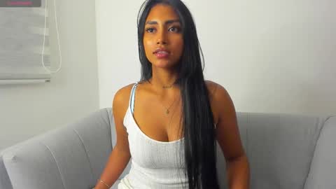 Snapshot of miavelvet_22 chatting on December 2, 2025, 5:46 am Mia Velvet online show from December 2, 2025, 5:46 am