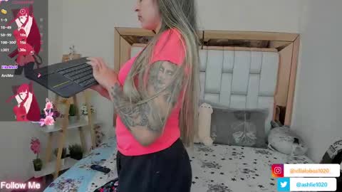 Mia Villalobos online show from March 3, 2025, 9:33 am