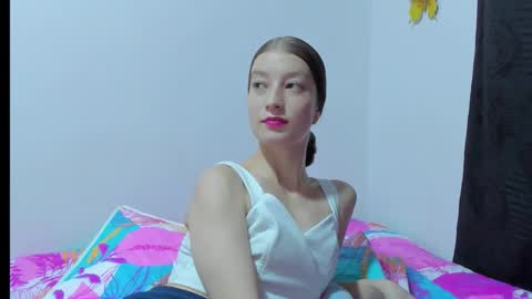  Chloe  online show from March 4, 2026, 11:22 pm