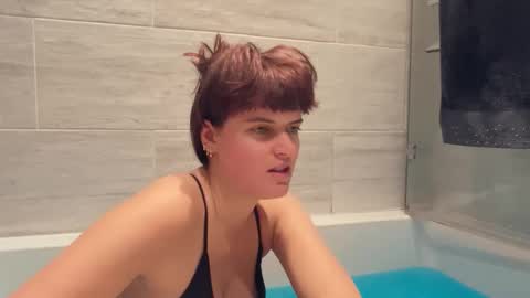 Snapshot of miawallace__ chatting on December 15, 2025, 3:49 pm Mia online show from December 15, 2025, 3:49 pm