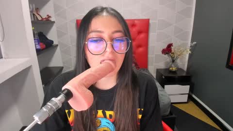 M I A W I L S online show from February 8, 2025, 1:22 am
