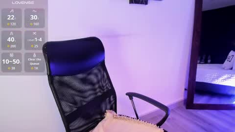 Snapshot of miayiron chatting on June 4, 2026, 3:29 pm MiaIron online show from June 4, 2026, 3:29 pm