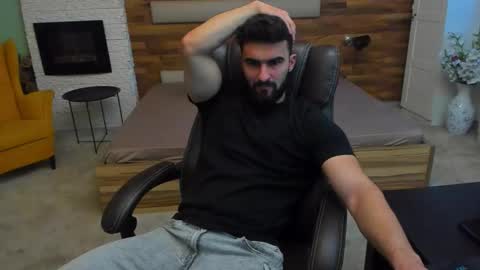 MicahLane online show from November 4, 2025, 5:28 am