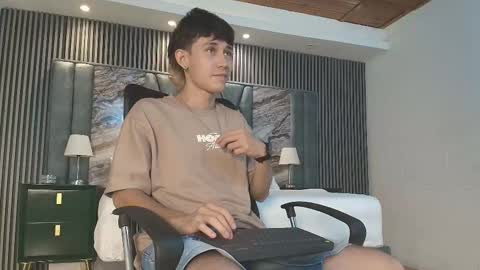 Michael online show from January 8, 2026, 1:13 pm