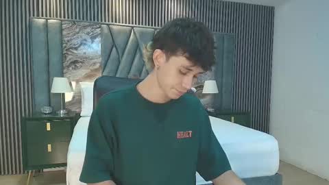 Michael online show from January 15, 2026, 12:54 pm