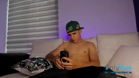 Michael Boy online show from November 25, 2025, 8:42 pm