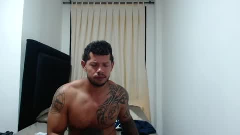 Snapshot of michael_daviss1 chatting on June 26, 2026, 2:05 am Michael Daviss online show from June 26, 2026, 2:05 am