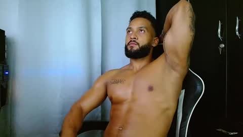 Snapshot of michael_maximo chatting on February 23, 2026, 1:36 am maximo online show from February 23, 2026, 1:36 am