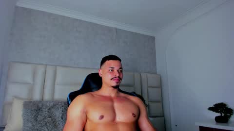 Michael online show from November 1, 2025, 8:27 am