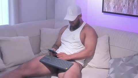 Michael Salens independent model online show from February 13, 2025, 2:20 pm