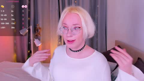 Snapshot of michael_swan chatting on December 27, 2024, 7:08 am Michel online show from December 27, 2024, 7:08 am