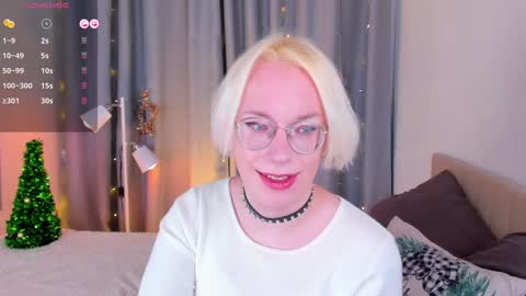 Snapshot of michael_swan chatting on December 27, 2024, 10:12 am Michel online show from December 27, 2024, 10:12 am