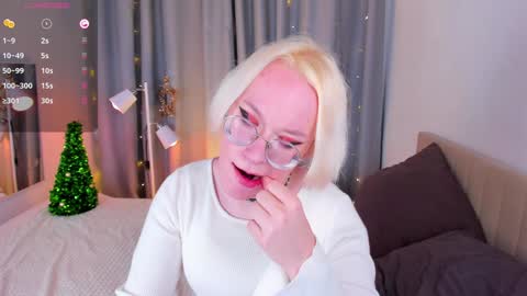 Snapshot of michael_swan chatting on December 27, 2024, 1:18 pm Michel online show from December 27, 2024, 1:18 pm