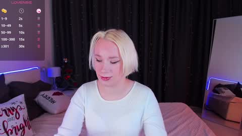 Snapshot of michael_swan chatting on January 1, 2025, 7:32 pm Michel online show from January 1, 2025, 7:32 pm