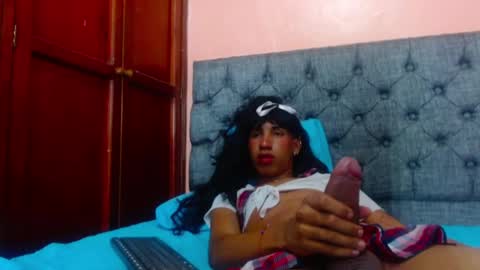 Snapshot of michael_twuis chatting on December 16, 2024, 6:32 am I AM MICHAEL online show from December 16, 2024, 6:32 am