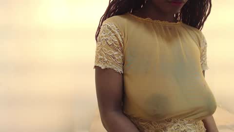 Michaela online show from February 6, 2025, 9:49 pm