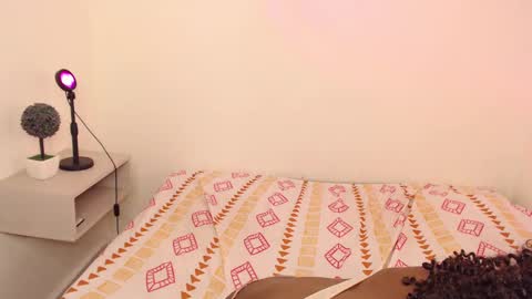 Michaela online show from September 26, 2025, 8:02 pm