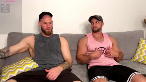 michaelbradley_for_u online show from September 24, 2025, 5:38 pm