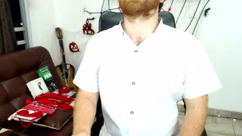 Michael  Contenido explcito online show from October 14, 2025, 1:50 am
