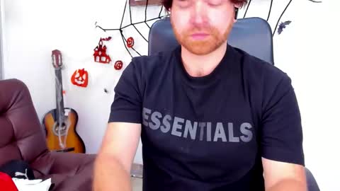 Michael  Contenido explcito online show from October 17, 2025, 1:09 am