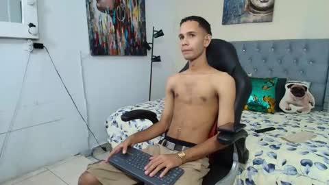 michaell_bellk_ online show from October 21, 2025, 7:03 pm