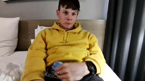 michaeltwinkboy online show from May 16, 2026, 6:07 pm