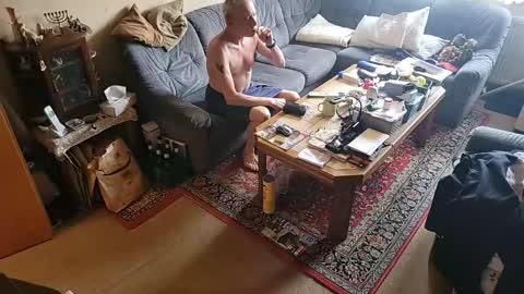 michaskinny online show from April 1, 2026, 8:04 am