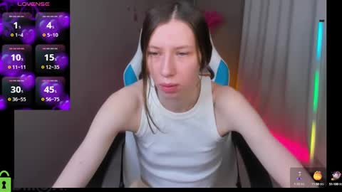 michele_mack online show from January 6, 2025, 2:58 am