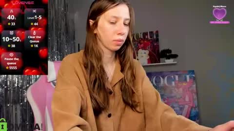 michele_mack online show from January 10, 2025, 9:02 am