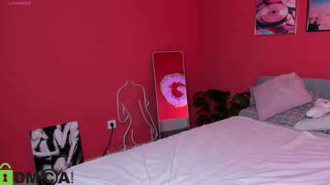 michele_mack online show from October 5, 2025, 2:10 am