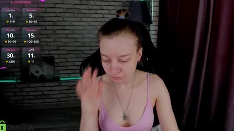 Snapshot of michelle_blond chatting on January 9, 2026, 7:11 am michelle_blond online show from January 9, 2026, 7:11 am