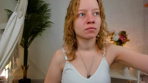 Snapshot of michelle_blond chatting on February 23, 2026, 7:39 am michelle_blond online show from February 23, 2026, 7:39 am