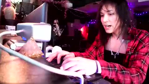 Snapshot of michelle_flowers chatting on October 23, 2025, 3:39 am michelle_flowers online show from October 23, 2025, 3:39 am