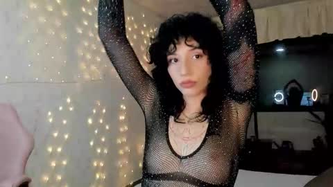 Michelle Ramirez online show from November 30, 2025, 4:49 am