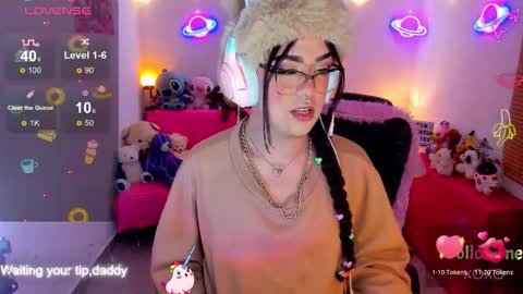   online show from November 11, 2025, 4:01 am