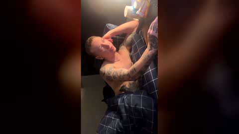 Snapshot of mickeymag52 chatting on February 21, 2026, 4:24 am mickey online show from February 21, 2026, 4:24 am