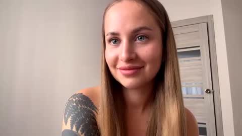 Snapshot of micky_blush chatting on July 2, 2026, 6:41 am Micky online show from July 2, 2026, 6:41 am