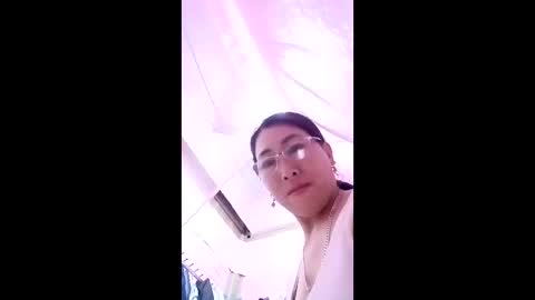 Miky online show from April 17, 2026, 12:24 am