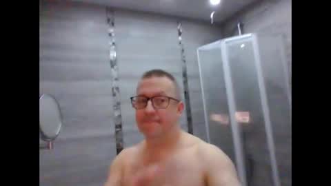 middleton2021 online show from December 6, 2024, 2:24 am