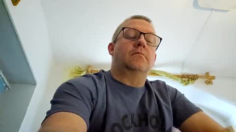 middleton2021 online show from January 27, 2025, 4:52 am