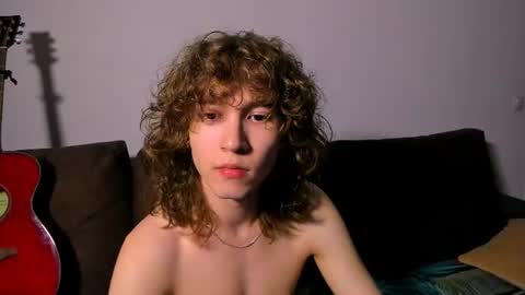 Snapshot of midnight_answer chatting on July 21, 2026, 5:37 pm Max online show from July 21, 2026, 5:37 pm