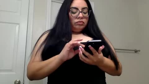 midnightbruja111 online show from October 26, 2025, 4:29 am