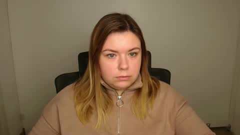 Mariana online show from October 26, 2025, 6:19 am