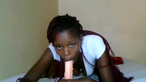 midnightn online show from November 18, 2025, 11:58 am