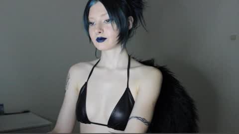 Snapshot of midnightsiren chatting on March 5, 2026, 9:44 pm midnightsiren online show from March 5, 2026, 9:44 pm