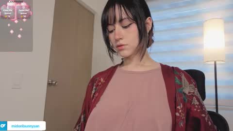 Snapshot of midori__san chatting on October 13, 2025, 2:50 pm midori__san online show from October 13, 2025, 2:50 pm